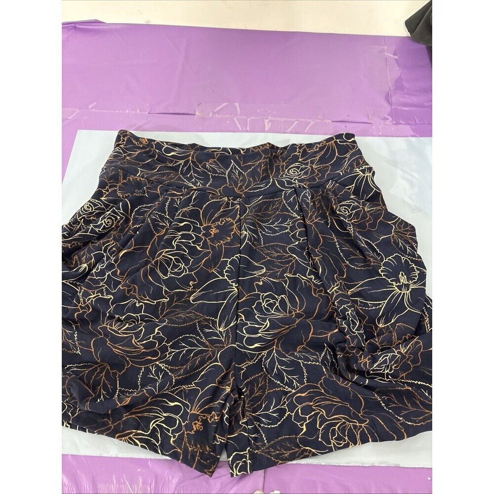 Conceited Women's Navy Floral Shorts Size Small/Medium Softest Shorts Ever! New